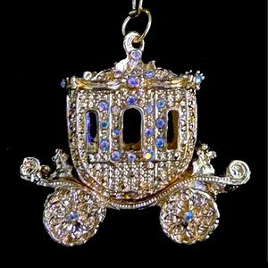 Disney’s Cinderella Carriage bag charm/keychain- NEW